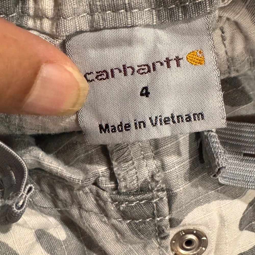 Carhartt Gray Camouflage Shorts size 4
